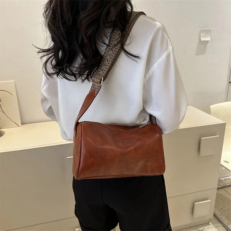 Elegante bolso Boston vintage de piel sintética: bandolera de moda