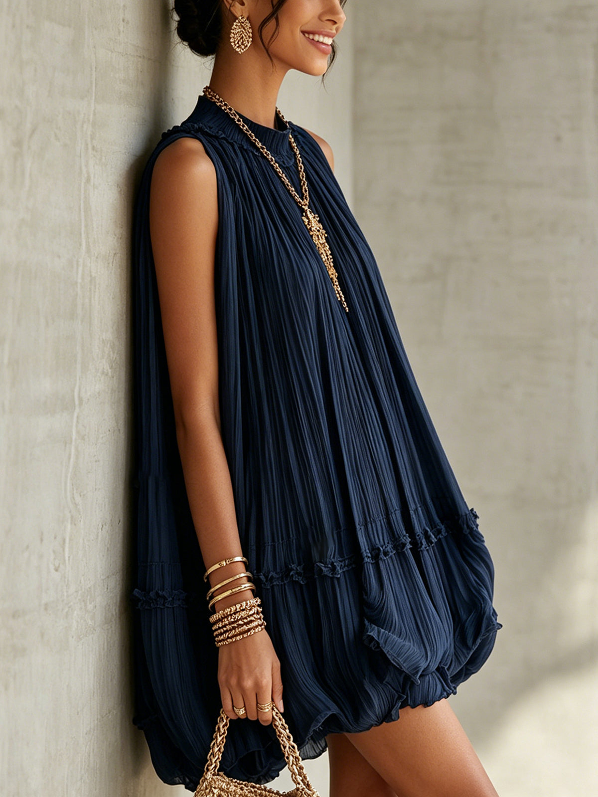 Camilla | Mini vestido de chiffon con cuello halter y falda globo