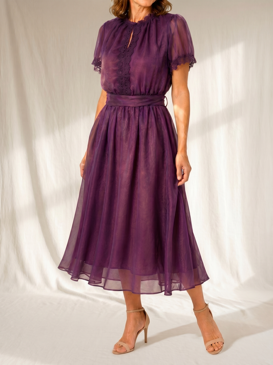 Flavia | Maxi Vestido con Escote en Forma de Gota y Bordes de Encaje Chiffon